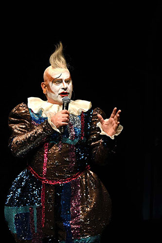 DEBUTTO ROMANO DI SHAKESPEARE/SONETTI , CON VALTER MALOSTI IL VERSO DIVENTA TEATRO